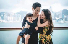 任嘉伦老婆 一家三口,一家三口甜蜜生活全景