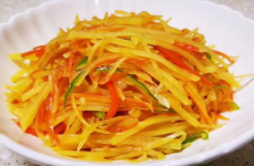 土豆丝怎么炒好吃家常做法,脆嫩爽口，美味升级